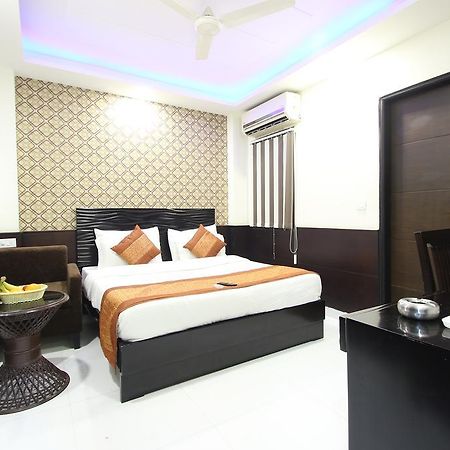 Hotel Hill Palace -Near Karol Bagh Metro Station Delhi  Esterno foto