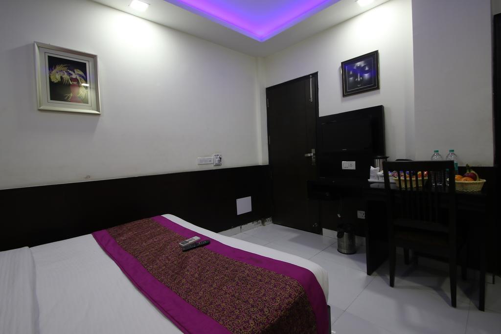 Hotel Hill Palace -Near Karol Bagh Metro Station Delhi  Esterno foto