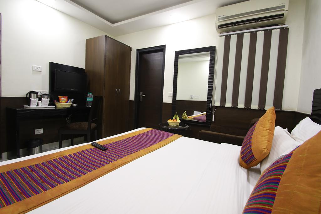 Hotel Hill Palace -Near Karol Bagh Metro Station Delhi  Esterno foto