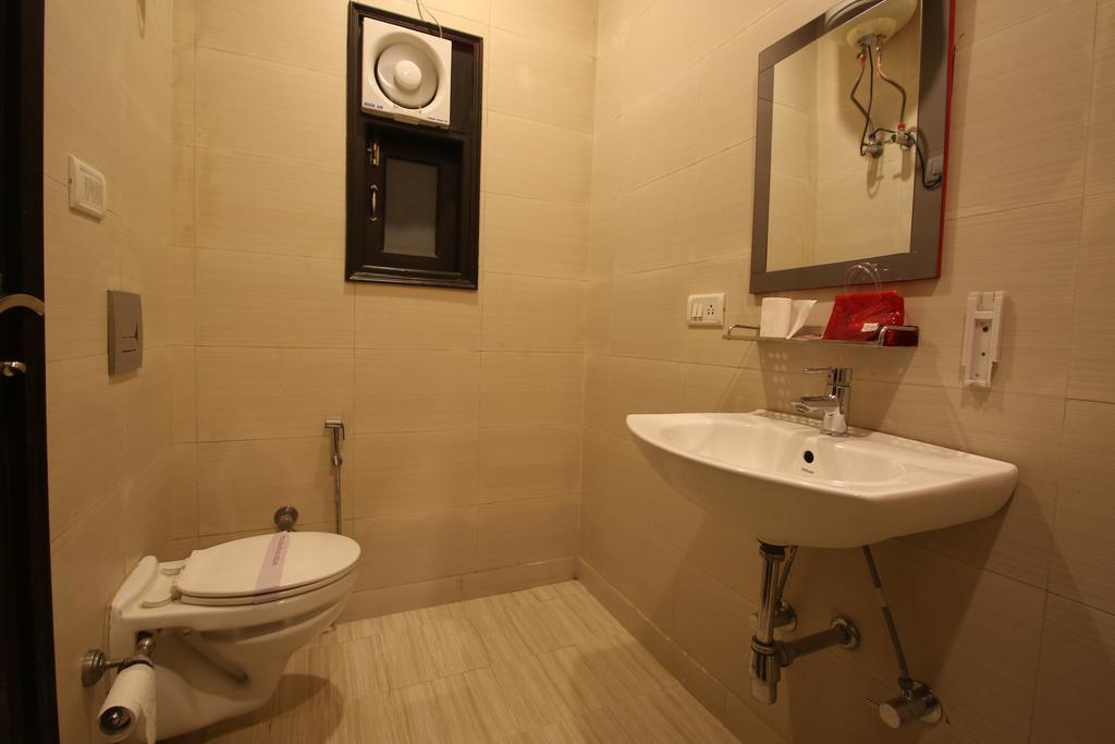 Hotel Hill Palace -Near Karol Bagh Metro Station Delhi  Esterno foto
